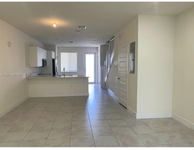 6455 NW 103rd Place 106, Doral, FL 33178