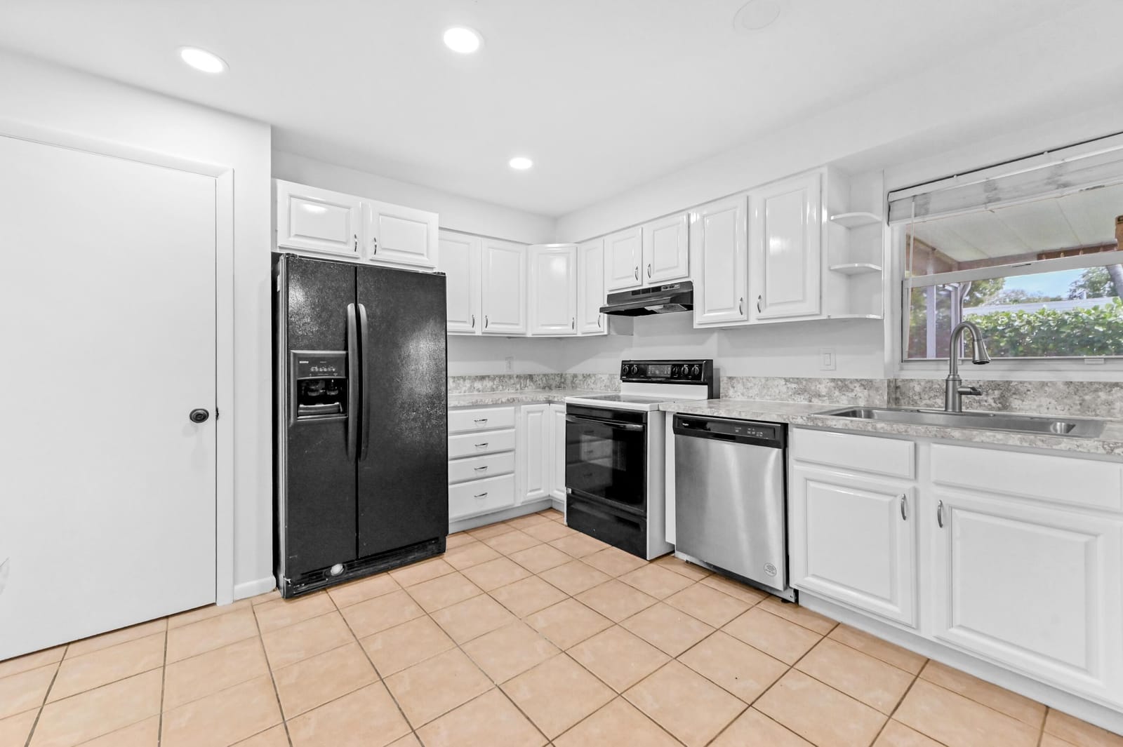 6575 NW 3rd Street, Margate, FL 33063 photo 9