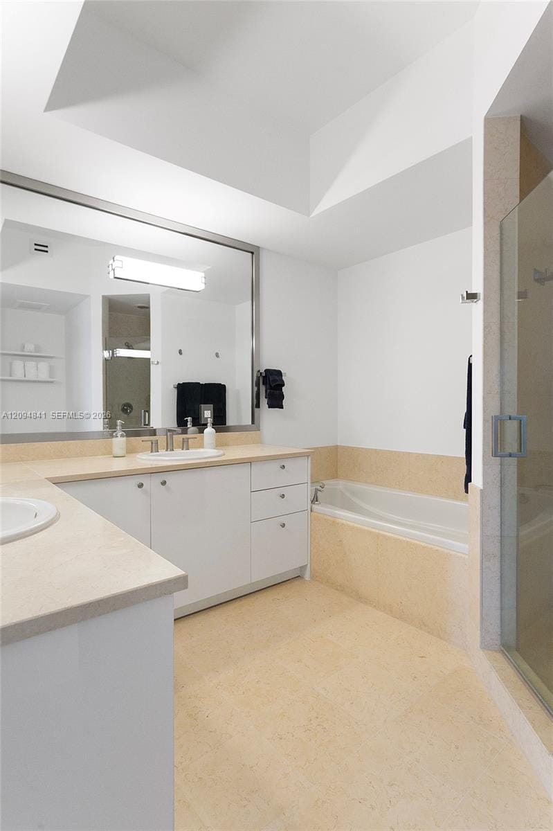19900 E Country Club Drive TS08, Aventura, FL 33180 photo 18