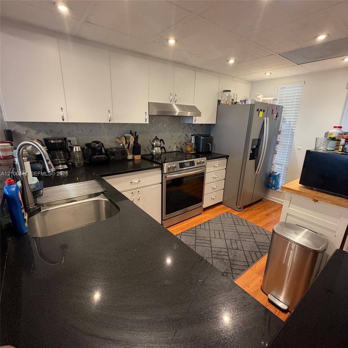 17 Royal Palm Way 6040 — photo 2