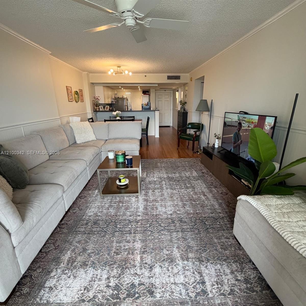 17 Royal Palm Way 6040 — photo 4