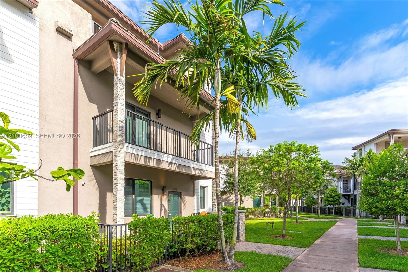 4963 NW 83rd Path 4963, Doral, FL 33166 photo 3