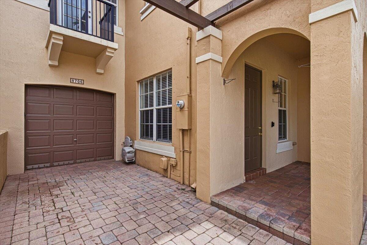 8706 Blaze Court — photo 5