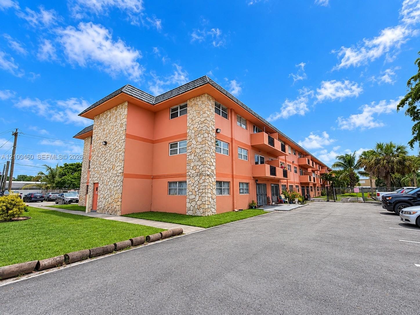 17101 NW 57th Avenue 211, Miami Gardens, FL 33055 photo 2