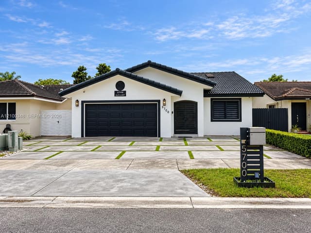 5700 SW 148th Place, Miami, FL 33193