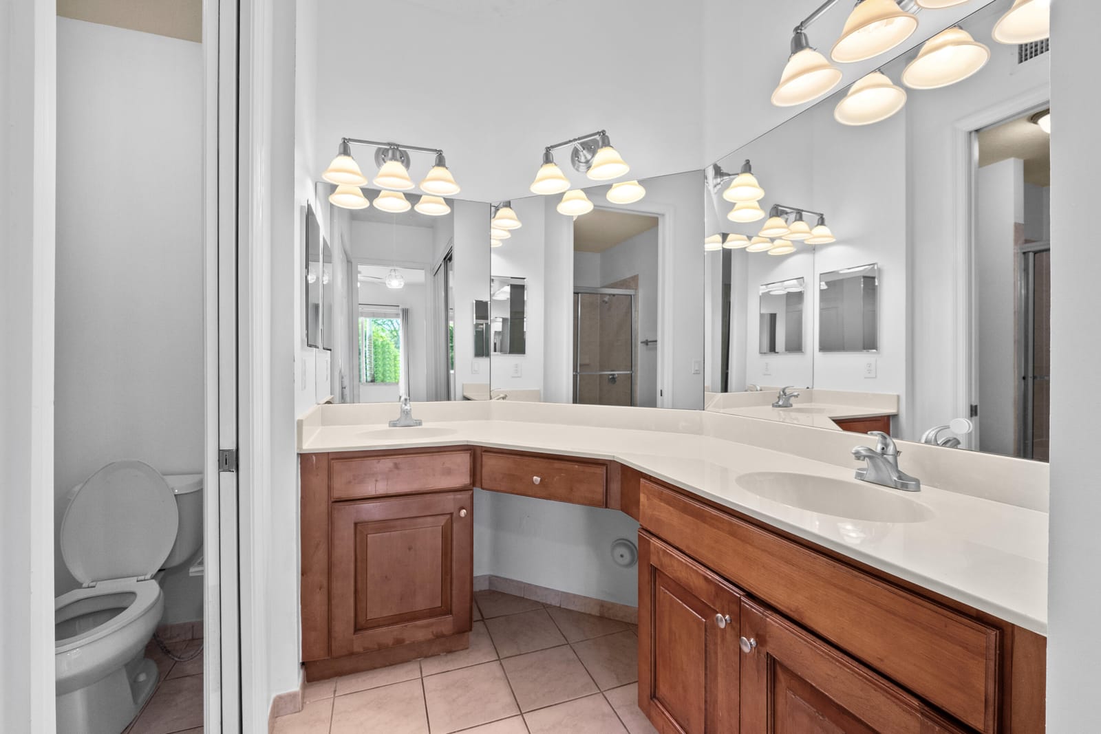 3500 Oaks Clubhouse Drive Apt 109, Pompano Beach, FL 33069 photo 15