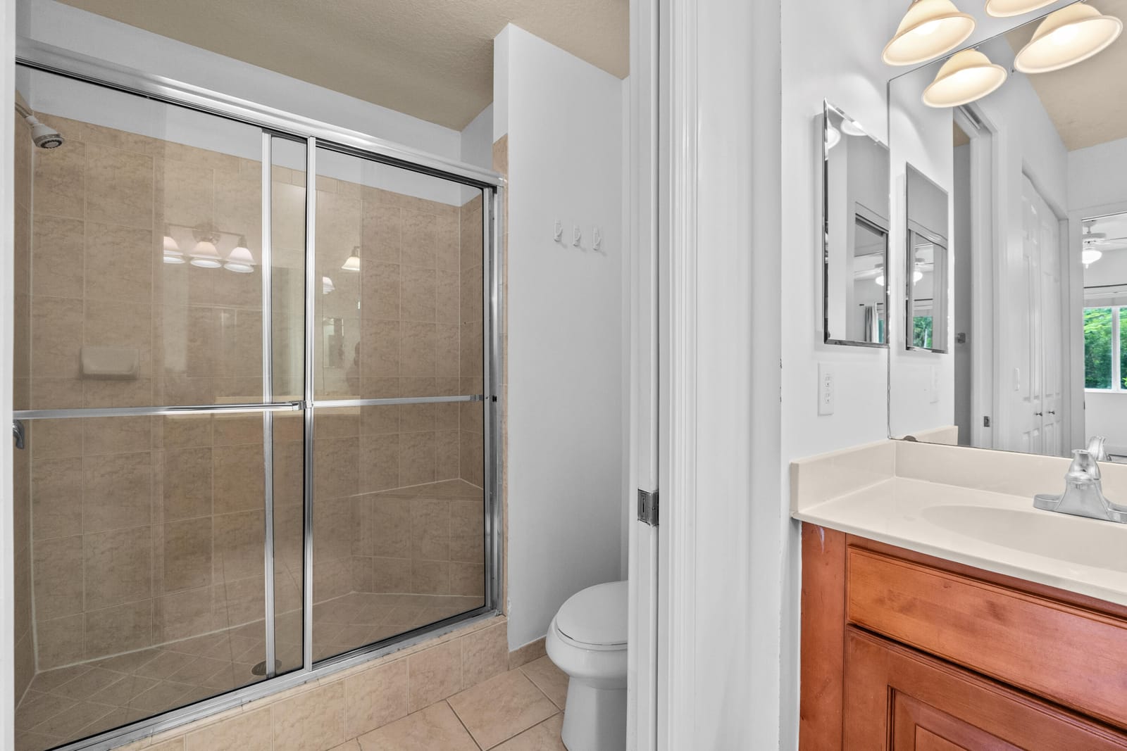 3500 Oaks Clubhouse Drive Apt 109, Pompano Beach, FL 33069 photo 16