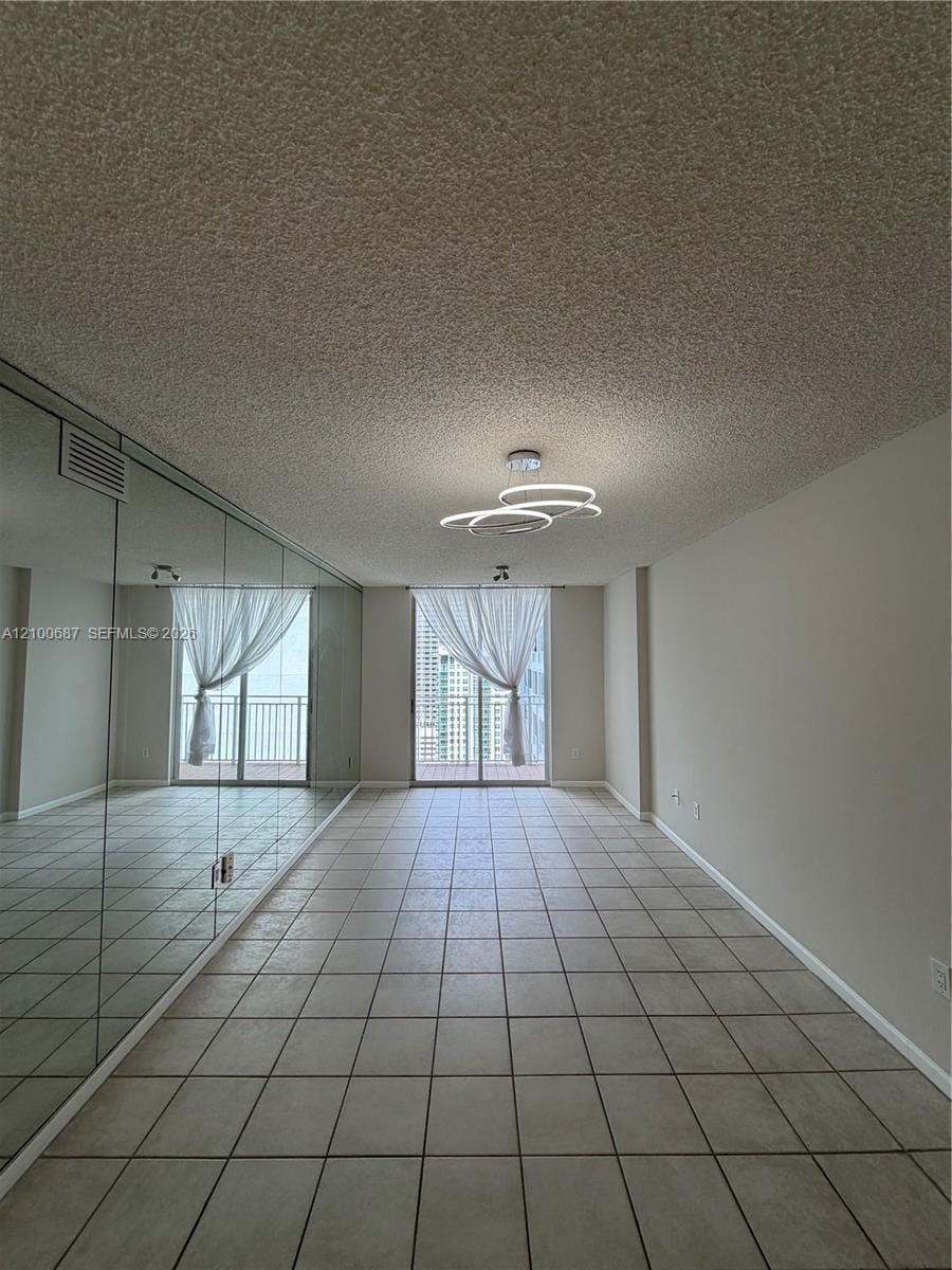 185 SE 14th Terrace 2512 — photo 3