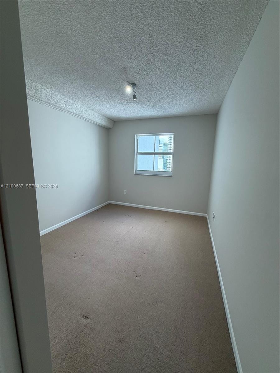 185 SE 14th Terrace 2512 — photo 4