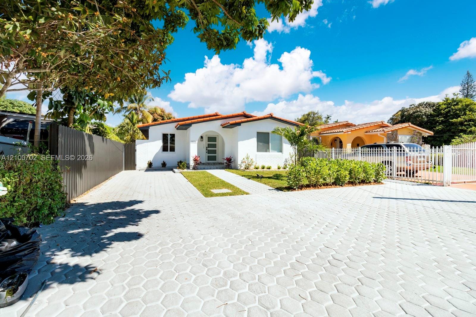 2039 SW 60th Court, Miami, FL 33155