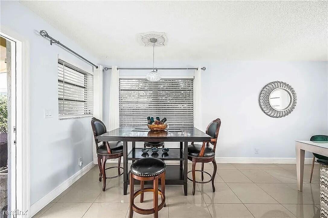 1607 NE 15TH Avenue 2, Fort Lauderdale, FL 33305 photo 3