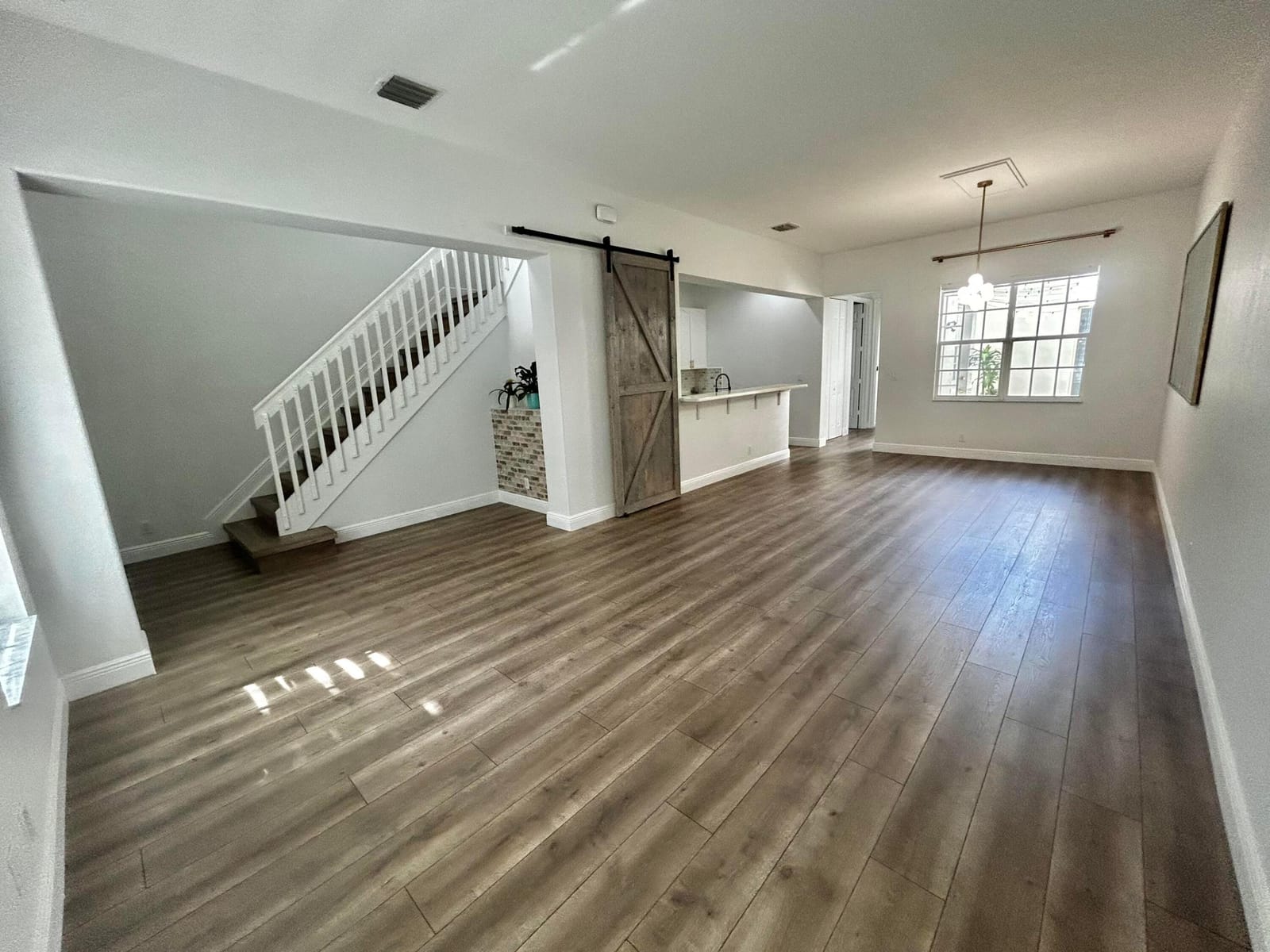 2401 NW 7TH Street — photo 4