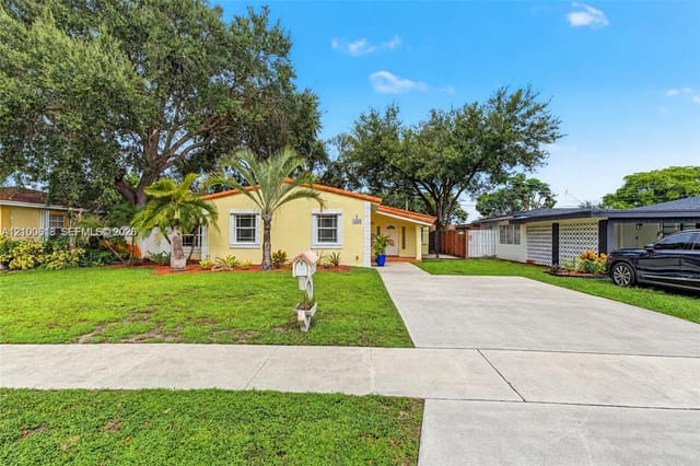 3225 Arthur Terrace, Hollywood, FL 33021