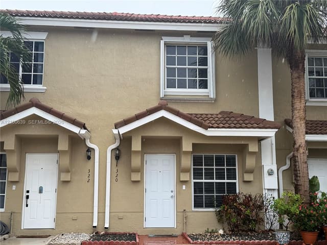 320 SW 120th Avenue 320, Pembroke Pines, FL 33025