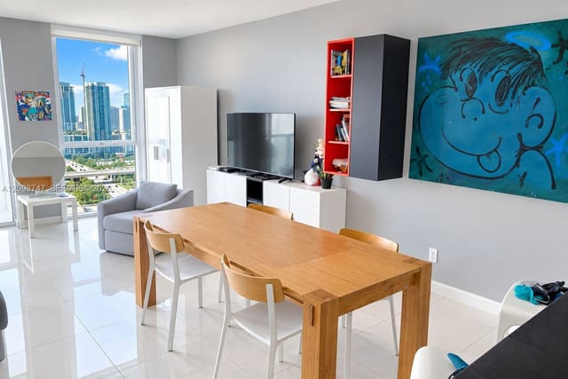244 Biscayne Boulevard 3204, Miami, FL 33132