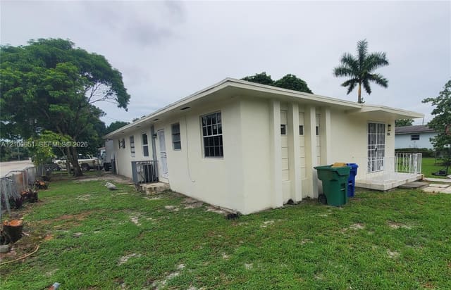 1186 NE 151 Street 1186, Miami, FL 33162