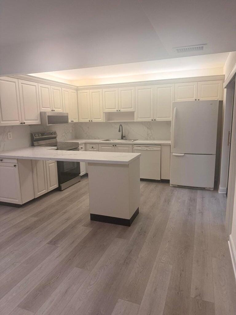 2622 NW 7TH Court B — photo 6