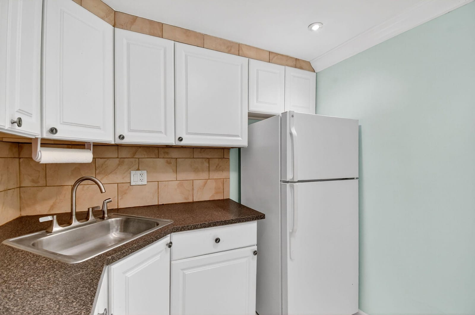5203 NE 24th Terrace B105, Fort Lauderdale, FL 33308 photo 5