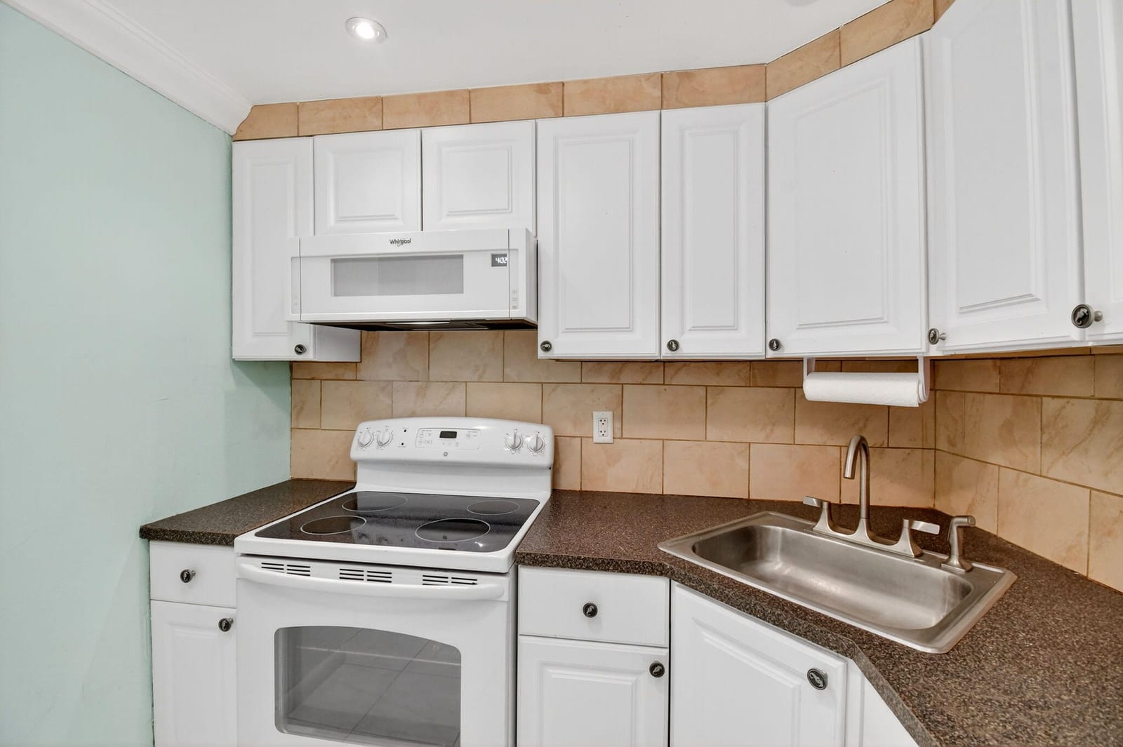 5203 NE 24th Terrace B105, Fort Lauderdale, FL 33308 photo 6