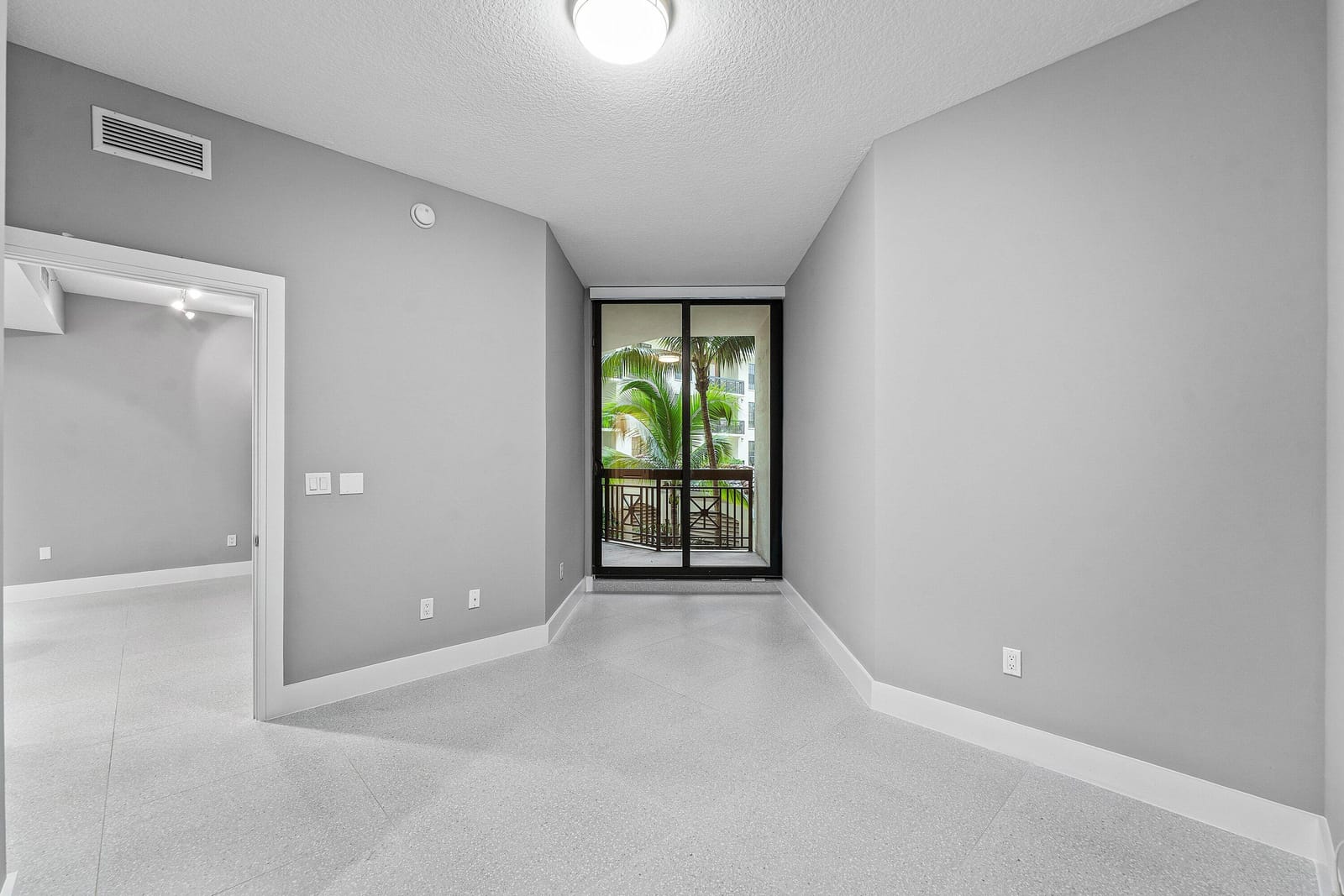 801 S Olive Avenue Unit 820, West Palm Beach, FL 33401 photo 15
