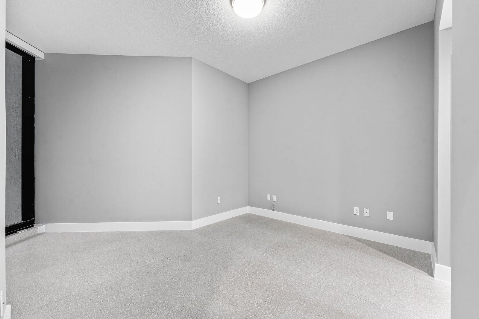 801 S Olive Avenue Unit 820, West Palm Beach, FL 33401 photo 16