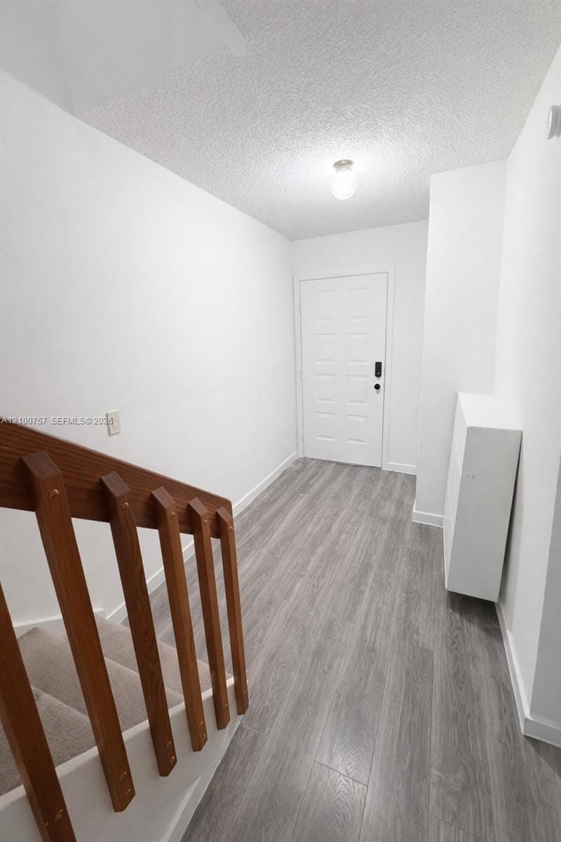 4321 SW 70th Terrace — photo 2