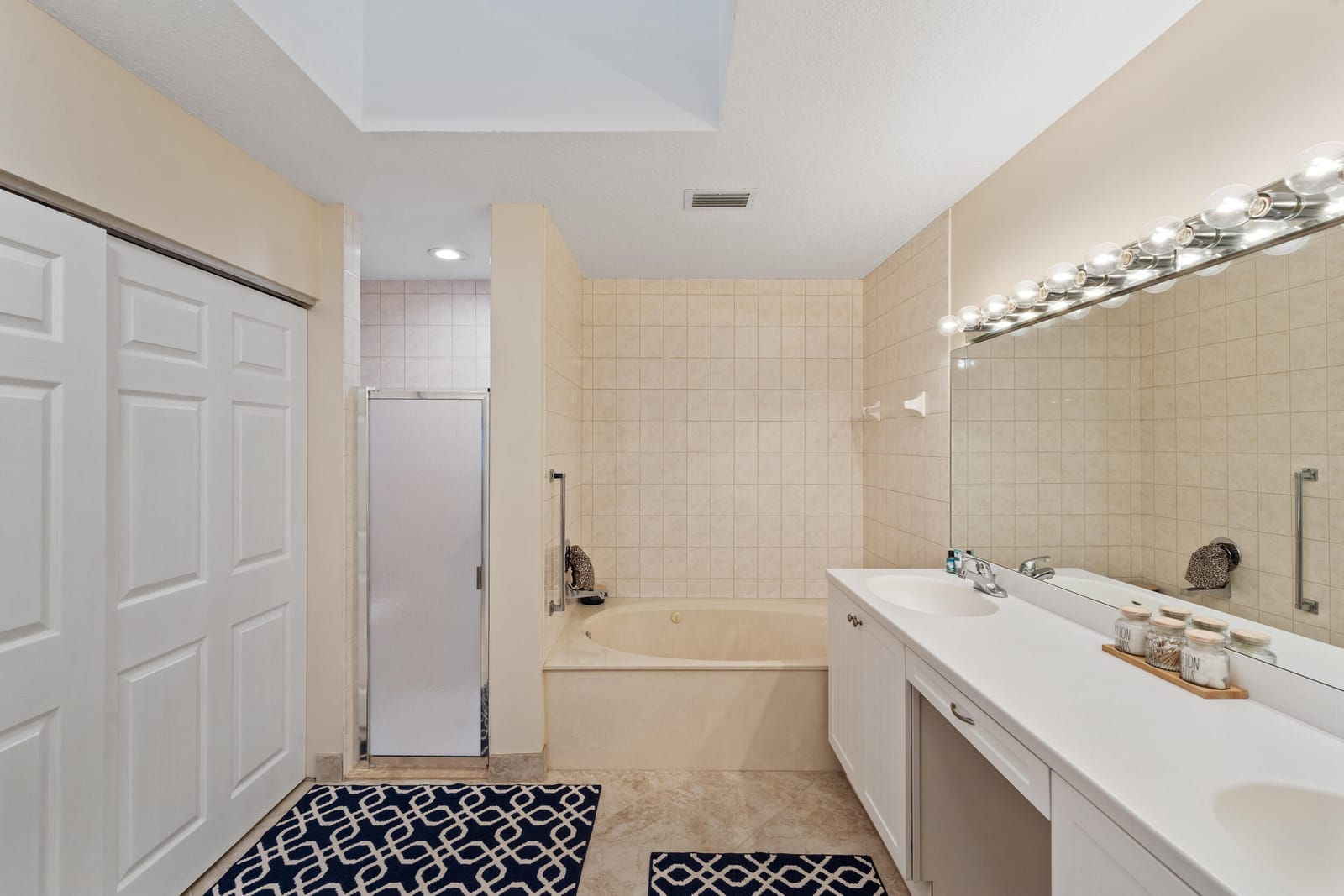 109 Half Moon Circle C, Jupiter, FL 33458 photo 18