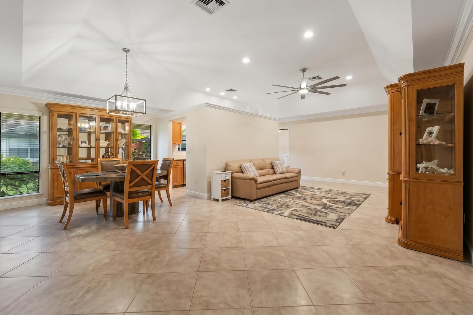109 Half Moon Circle C, Jupiter, FL 33458 photo 3