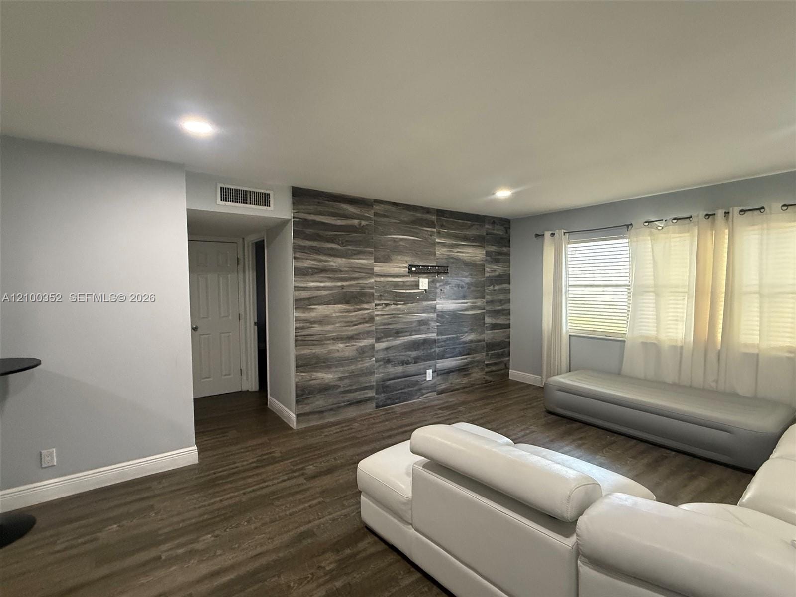 610 SE 2nd Avenue L4, Deerfield Beach, FL 33441 photo 3