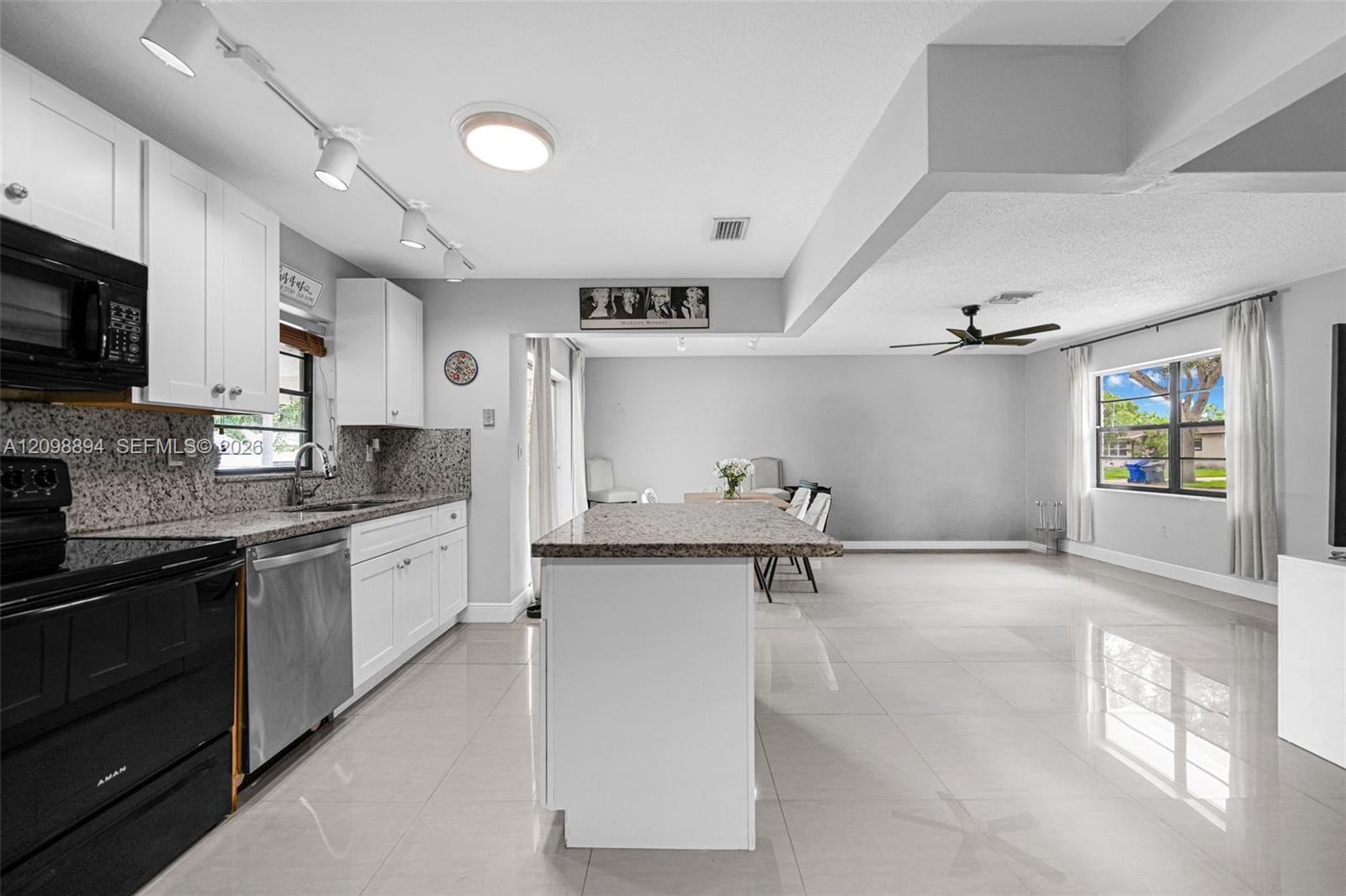 230 N 67th Avenue — photo 9