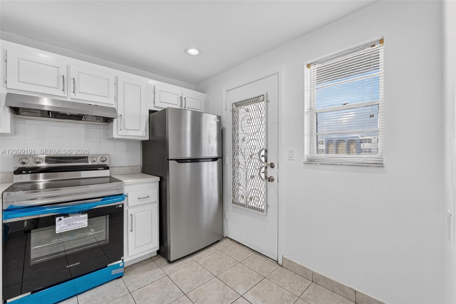320 NE 12th Avenue 703, Hallandale Beach, FL 33009 photo 12