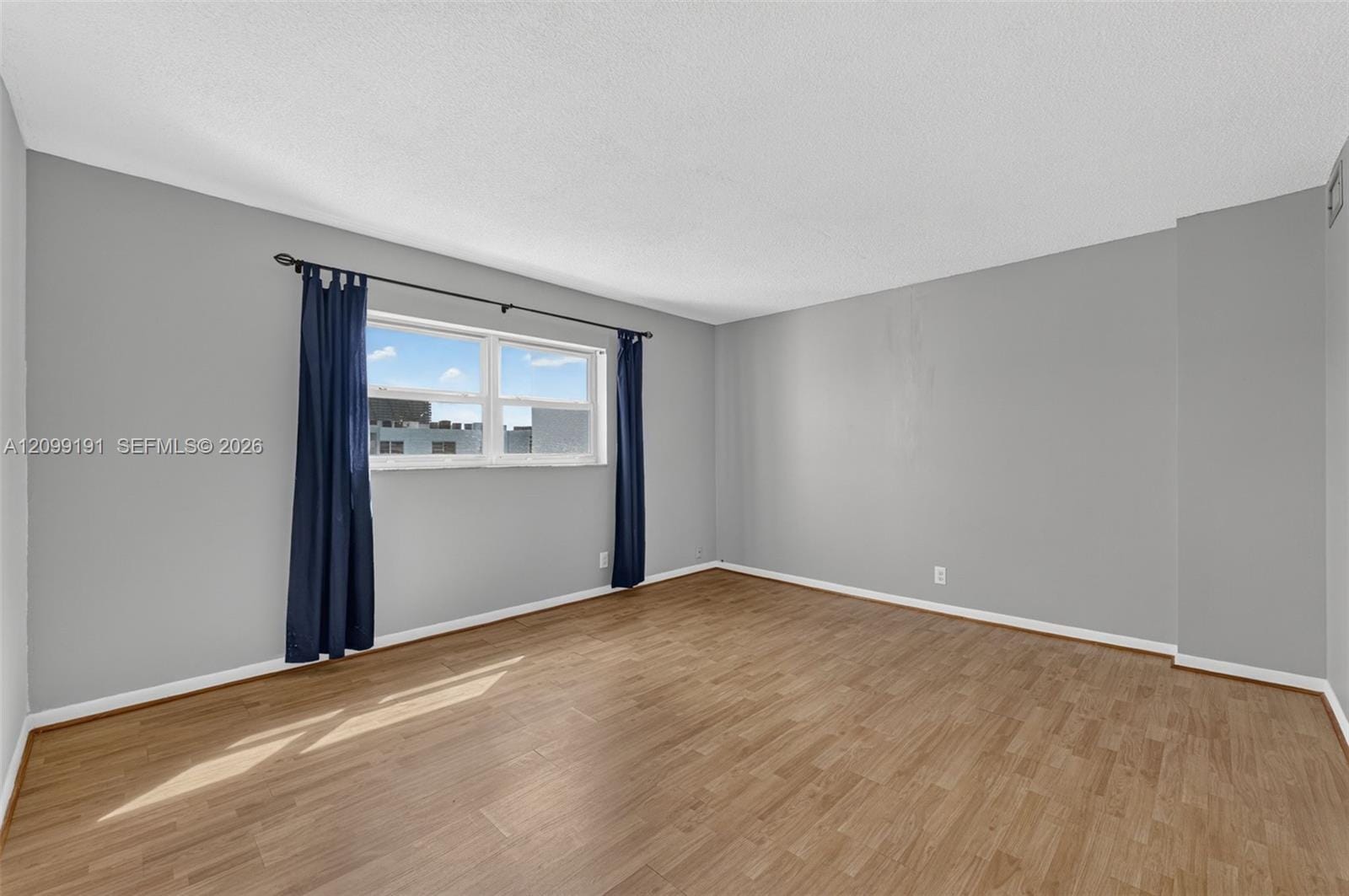 320 NE 12th Avenue 703, Hallandale Beach, FL 33009 photo 25