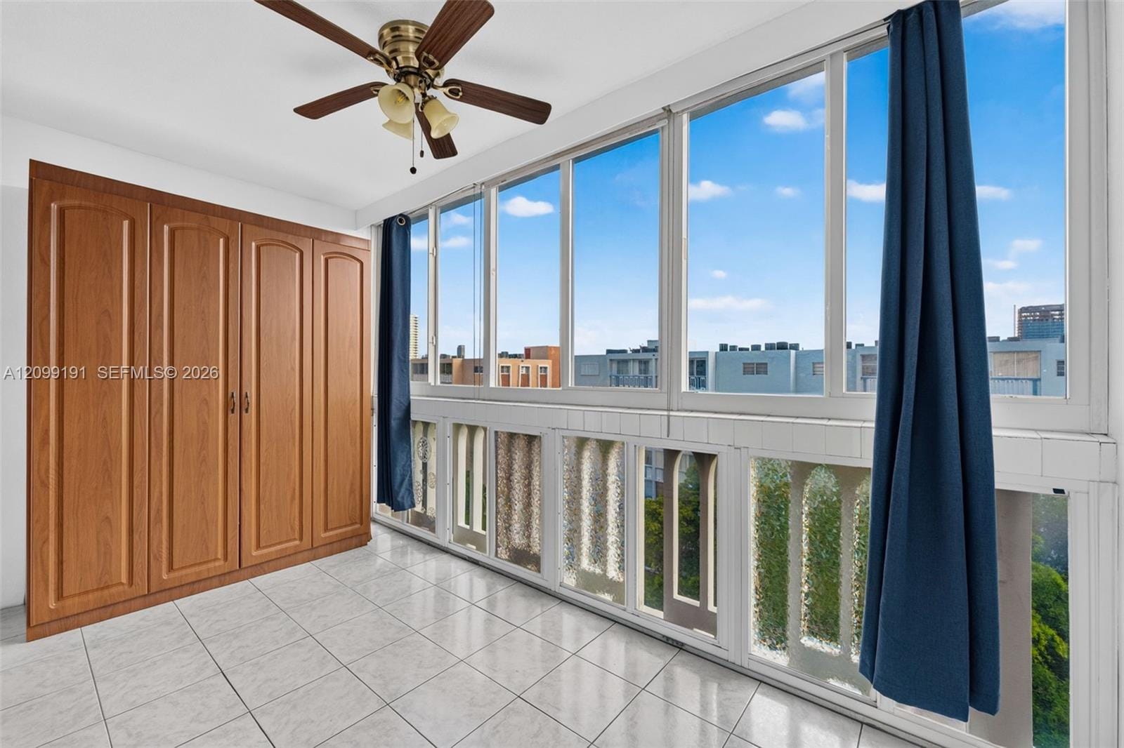320 NE 12th Avenue 703, Hallandale Beach, FL 33009 photo 29