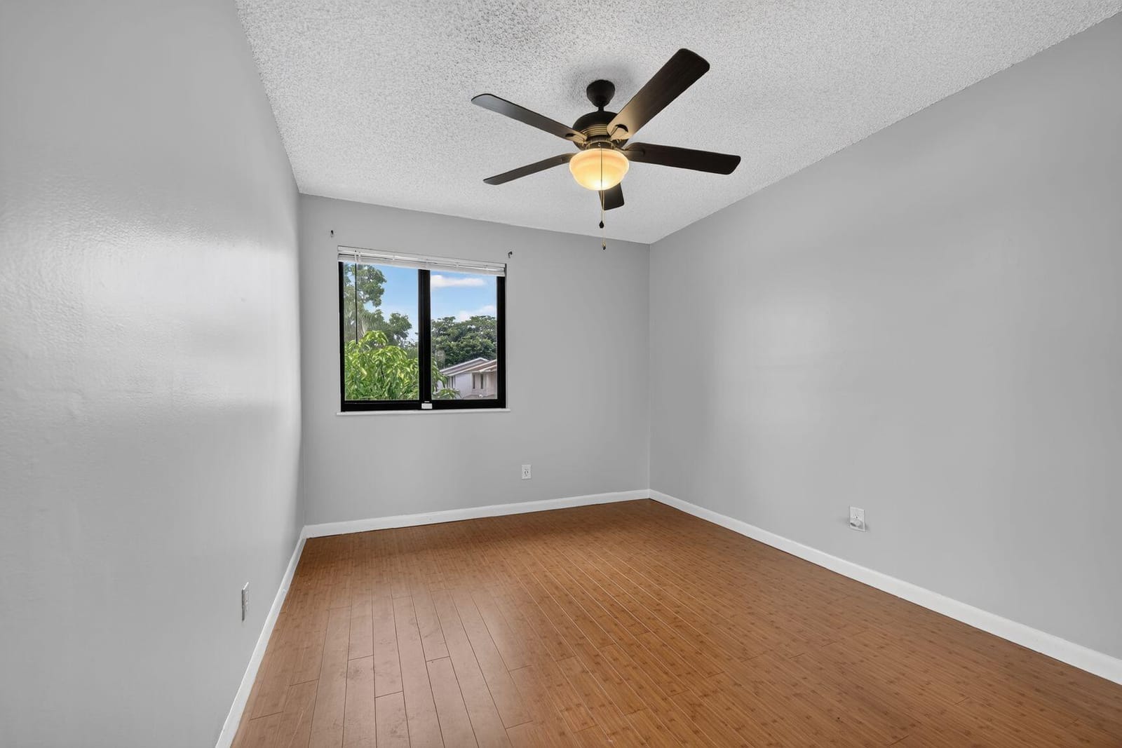 10377 NW 3rd Street, Pembroke Pines, FL 33026 photo 14