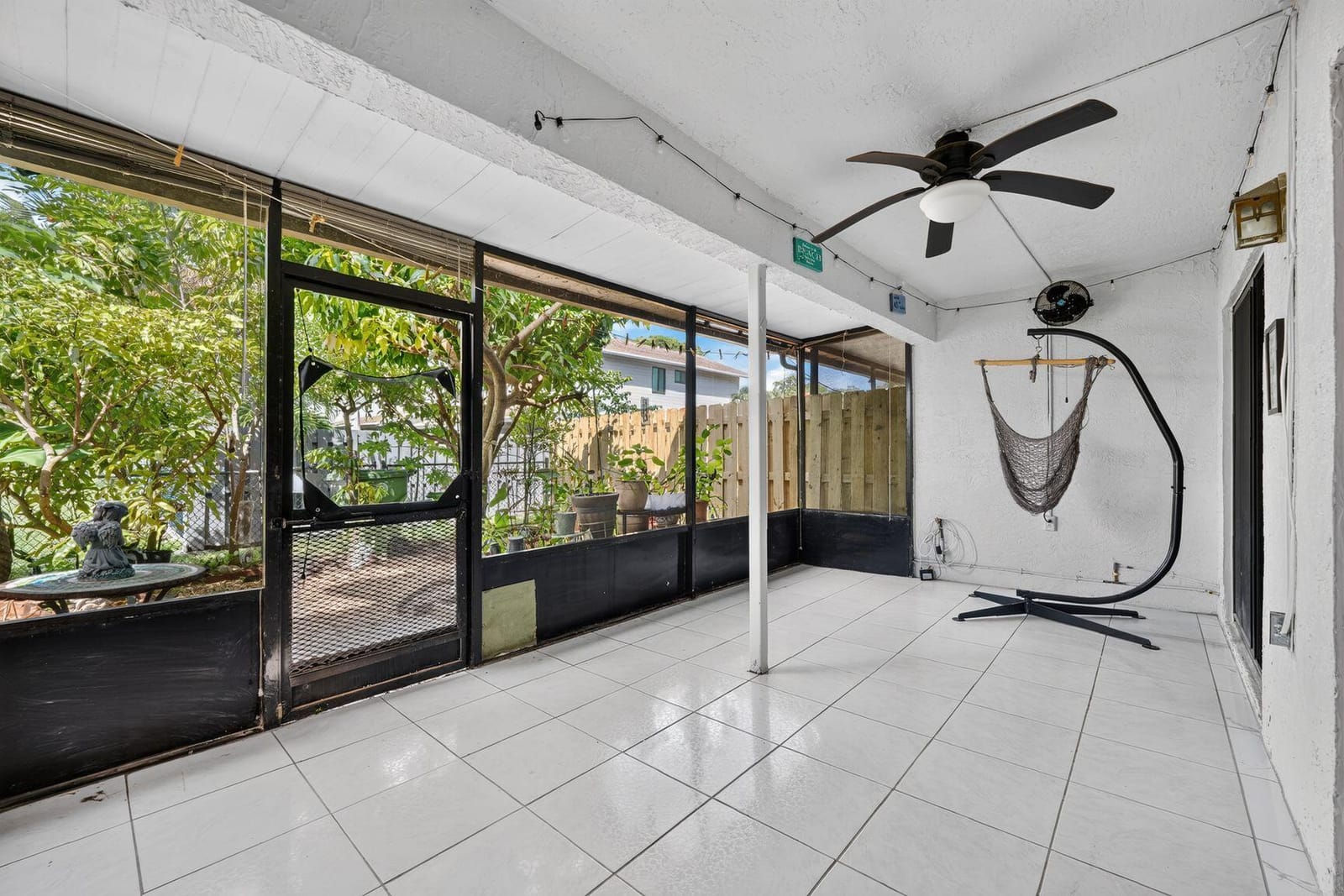 10377 NW 3rd Street, Pembroke Pines, FL 33026 photo 17