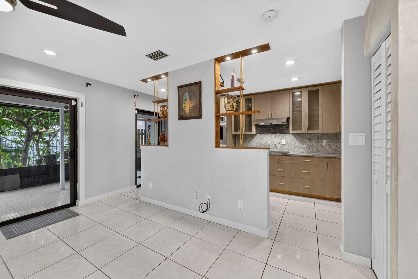 10377 NW 3rd Street, Pembroke Pines, FL 33026 photo 6