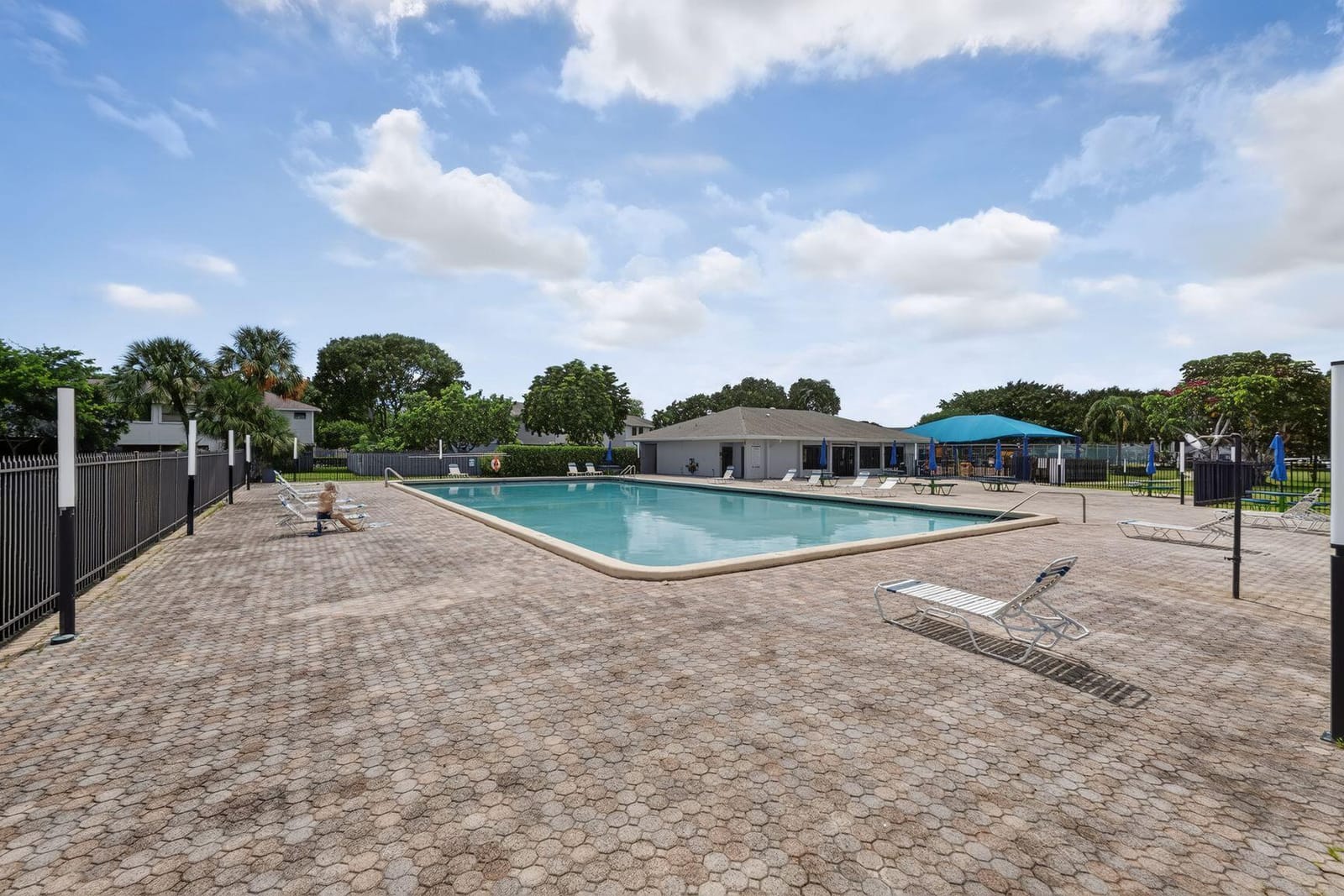 10377 NW 3rd Street, Pembroke Pines, FL 33026