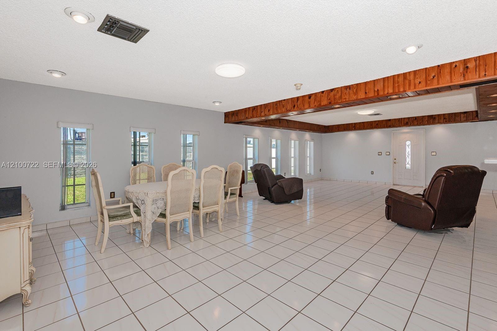 7802 W 18th Lane, Hialeah, FL 33014 photo 9
