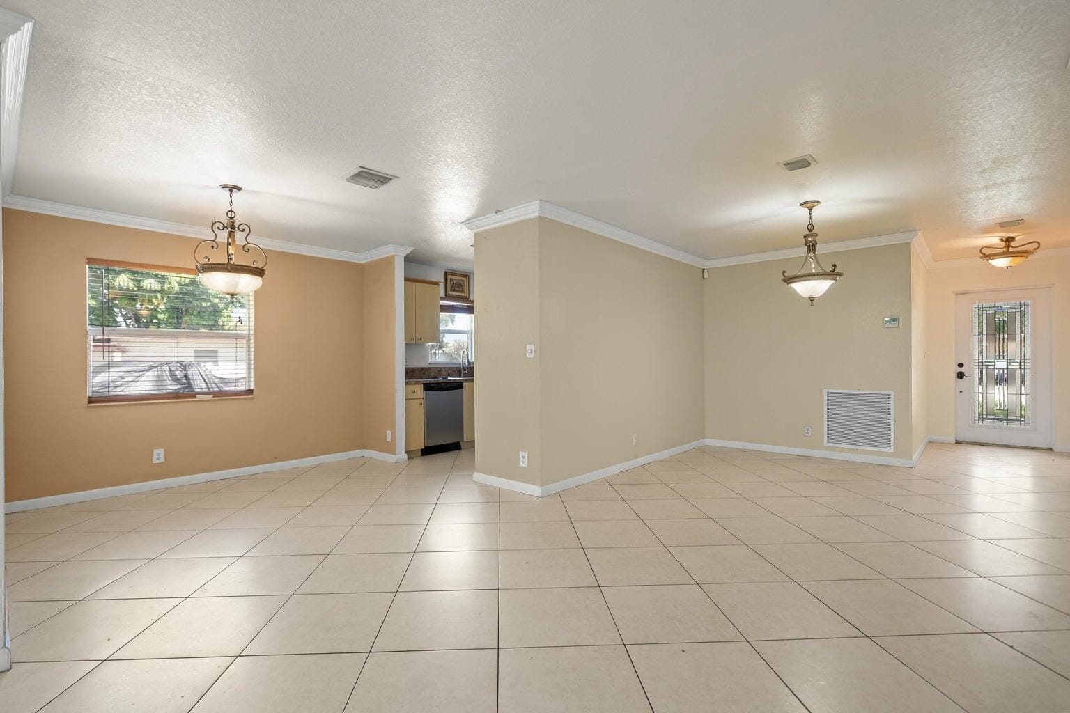 2241 NW 3RD Street, Pompano Beach, FL 33069 photo 4