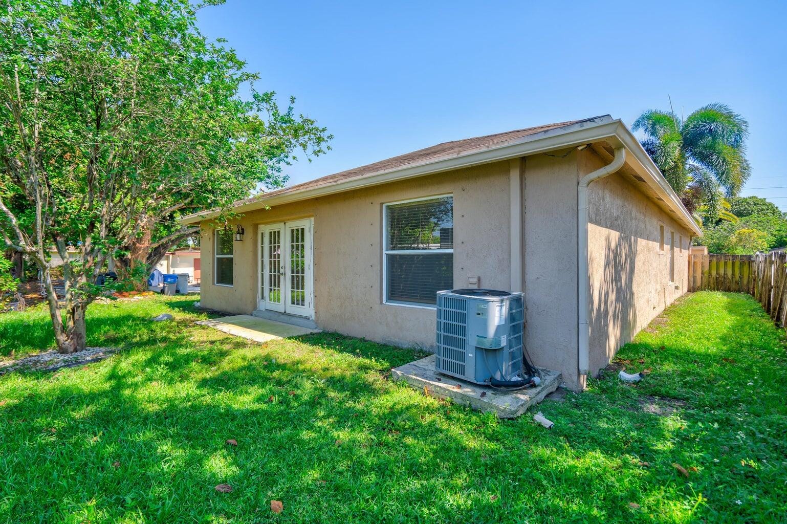 2241 NW 3RD Street, Pompano Beach, FL 33069 photo 9