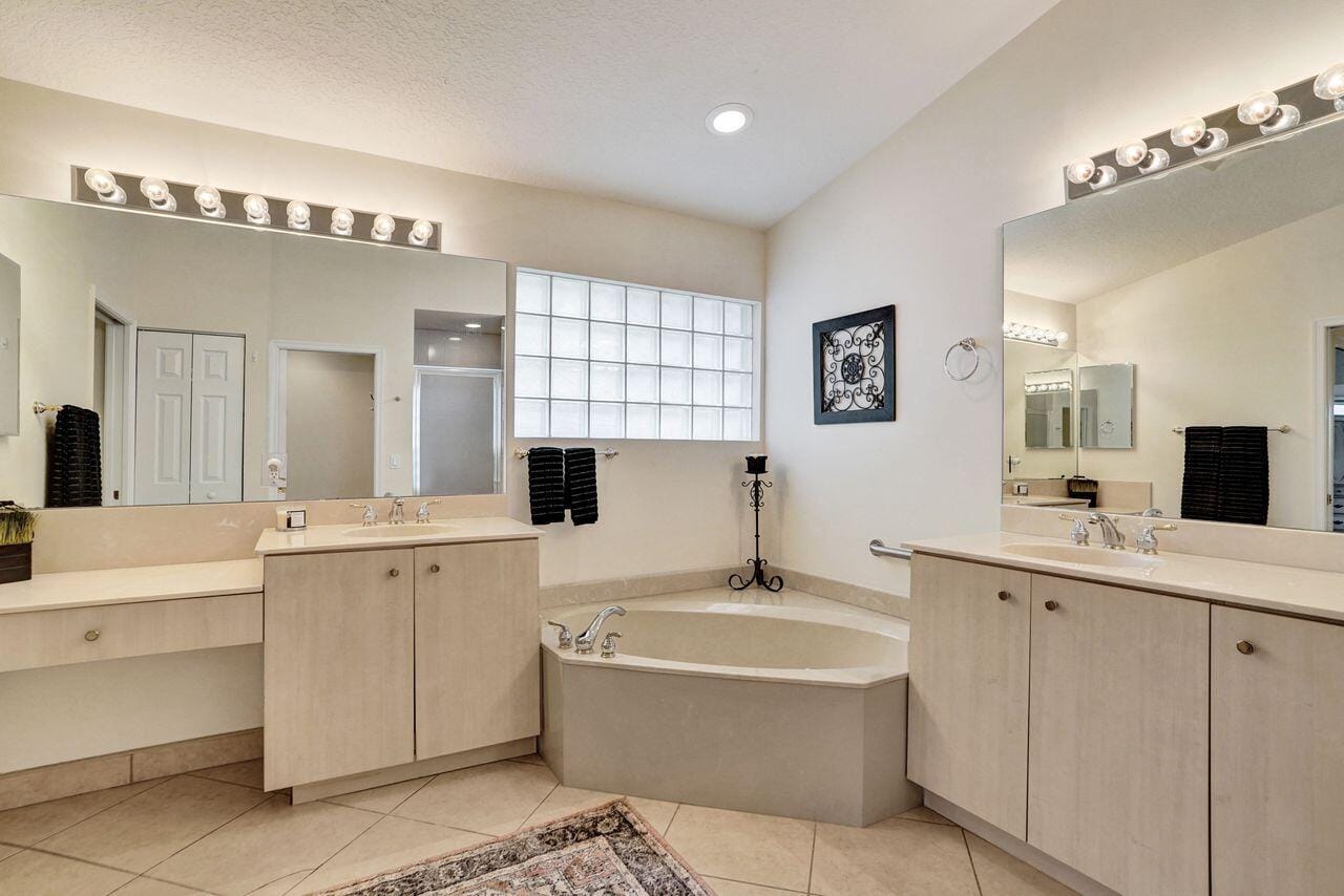 5303 Wycombe Avenue, Boynton Beach, FL 33437 photo 26