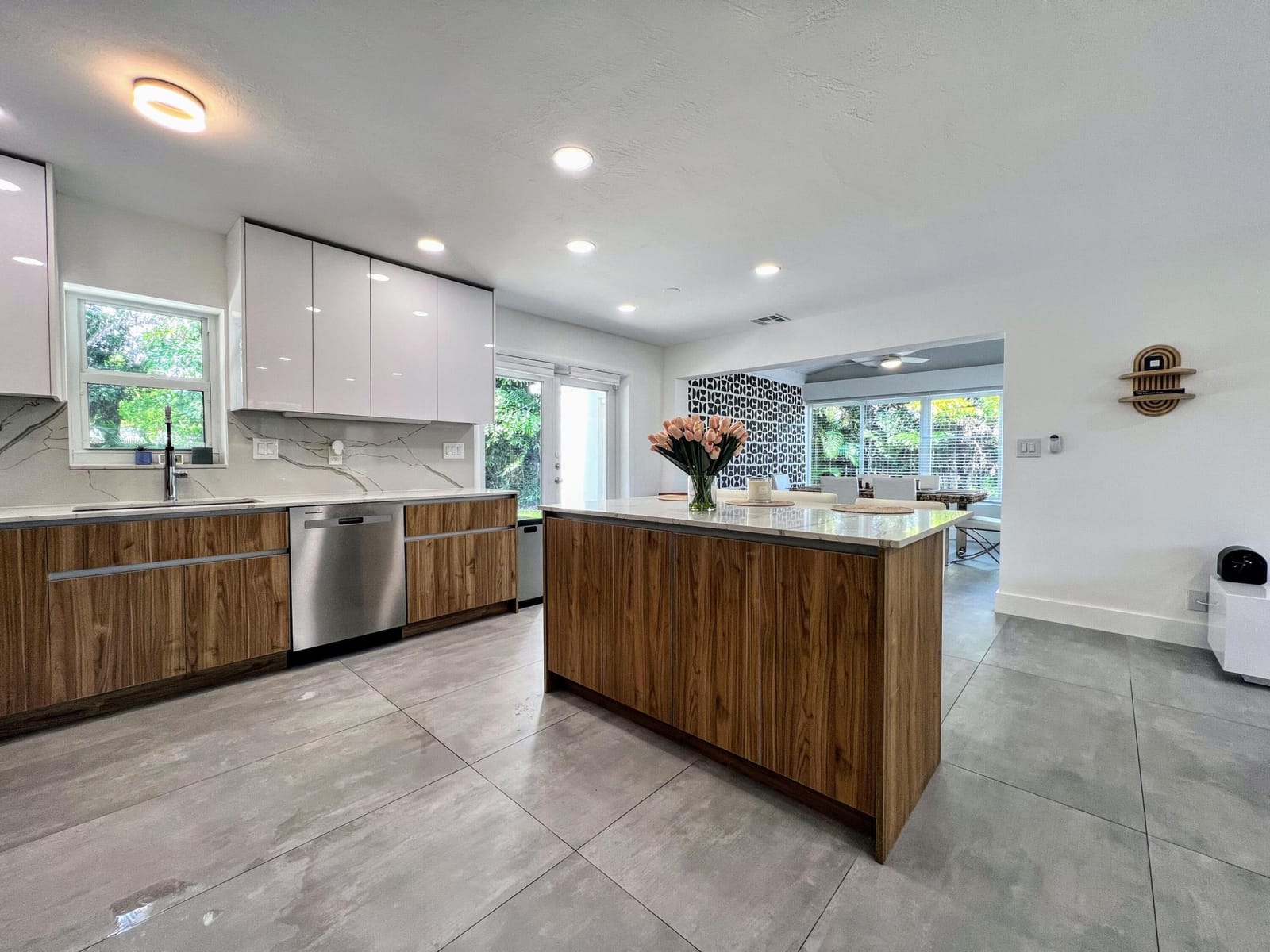 317 NW 26TH Court, Wilton Manors, FL 33311 photo 12