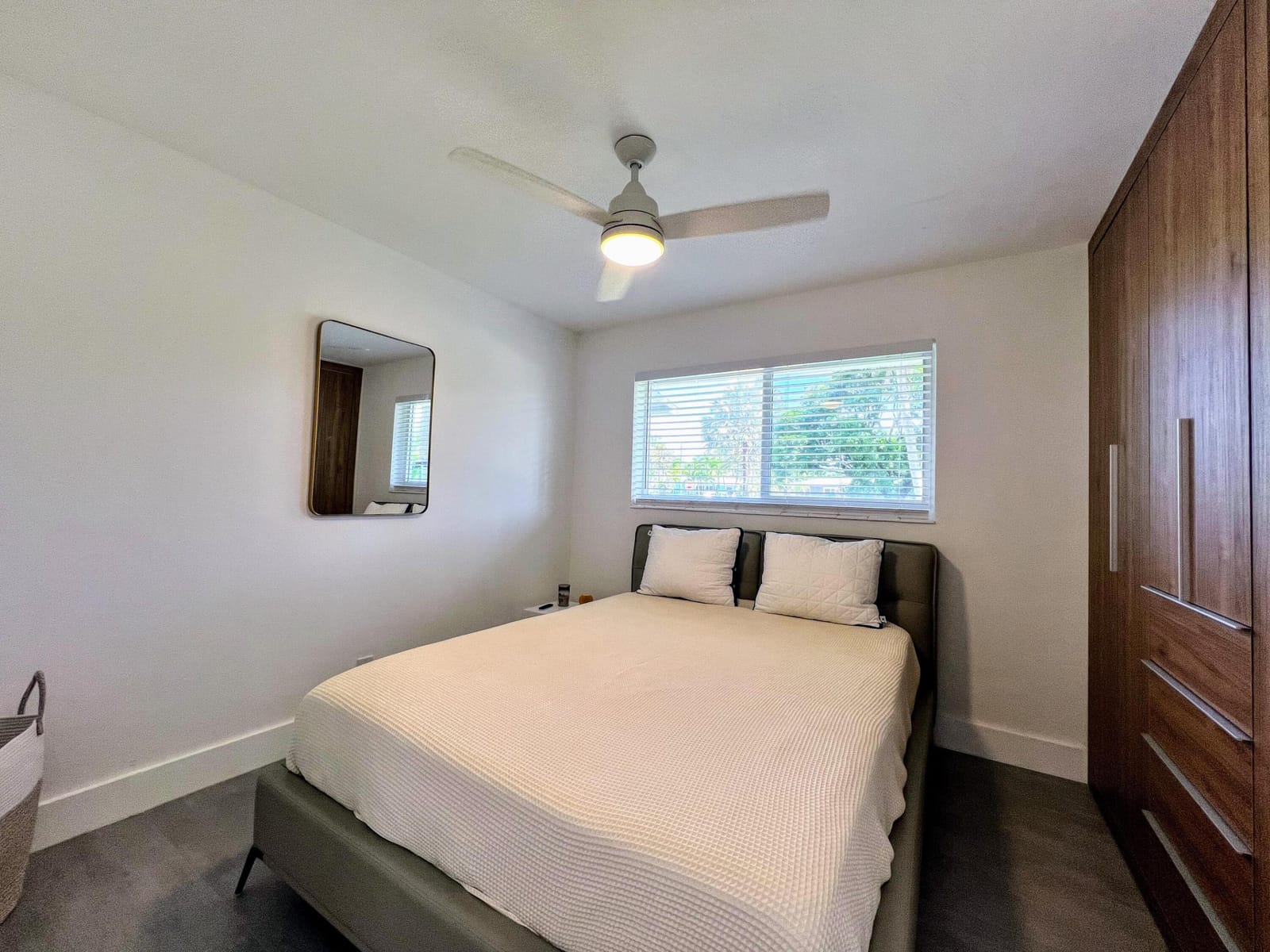 317 NW 26TH Court, Wilton Manors, FL 33311 photo 18