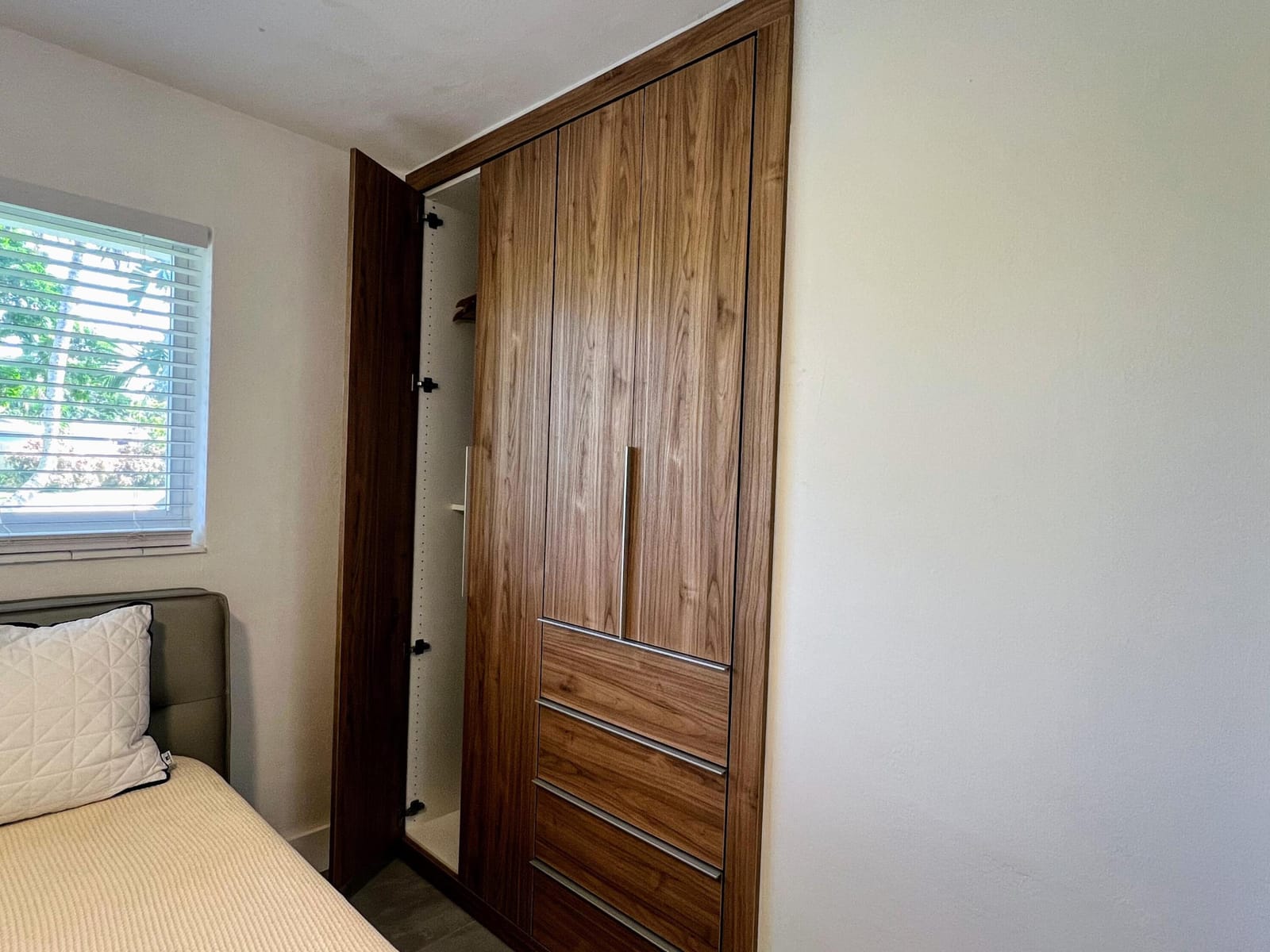 317 NW 26TH Court, Wilton Manors, FL 33311 photo 20