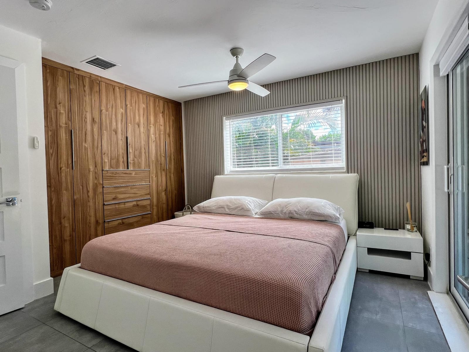 317 NW 26TH Court, Wilton Manors, FL 33311 photo 29