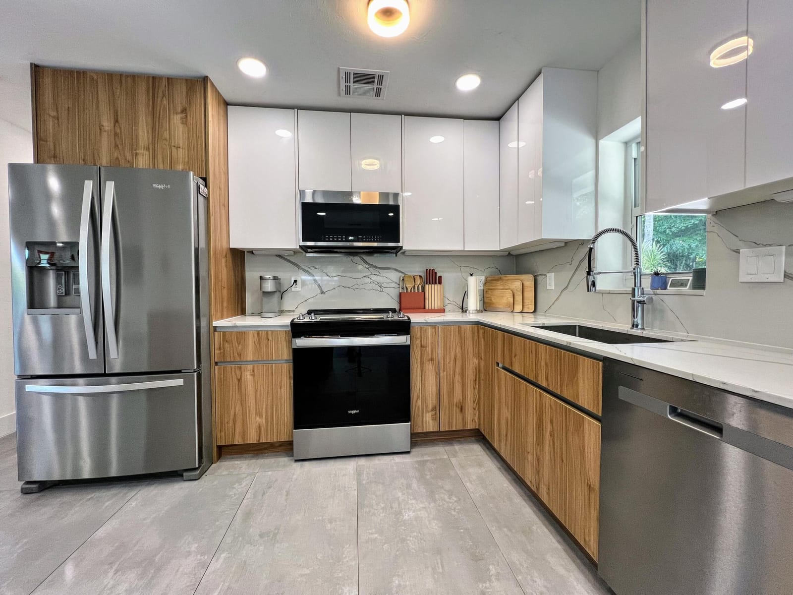 317 NW 26TH Court, Wilton Manors, FL 33311 photo 9