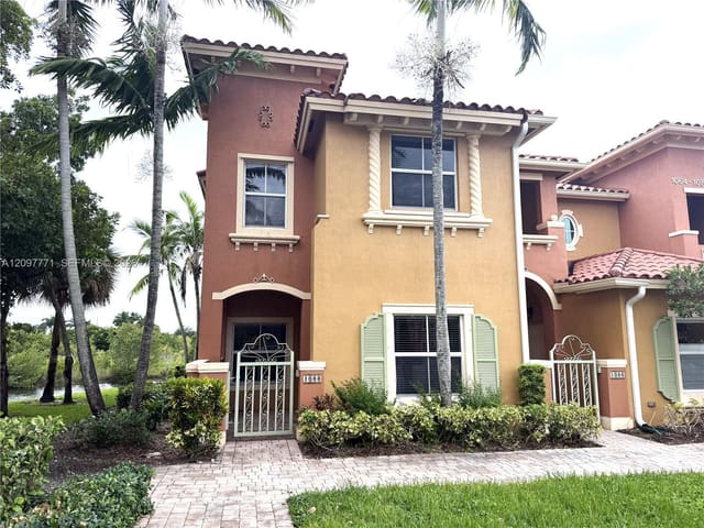1088 SW 144th Avenue 801, Pembroke Pines, FL 33027