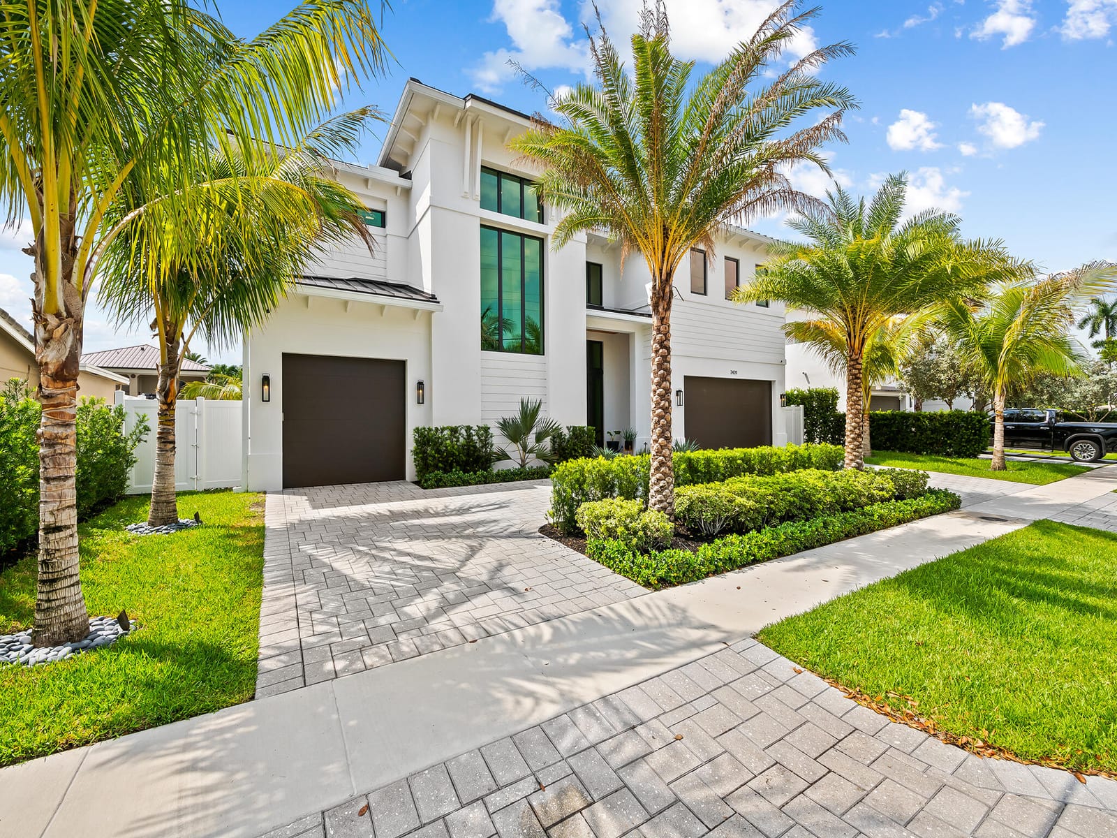 2420 NE 48TH Street