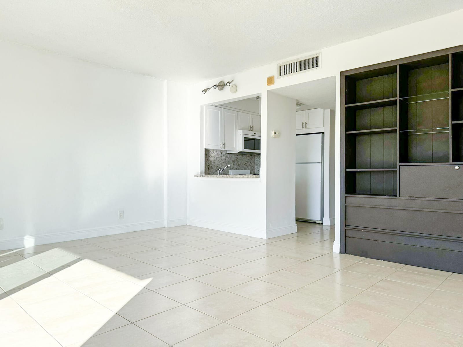 2900 NE 30th Street 9D, Fort Lauderdale, FL 33306 photo 2