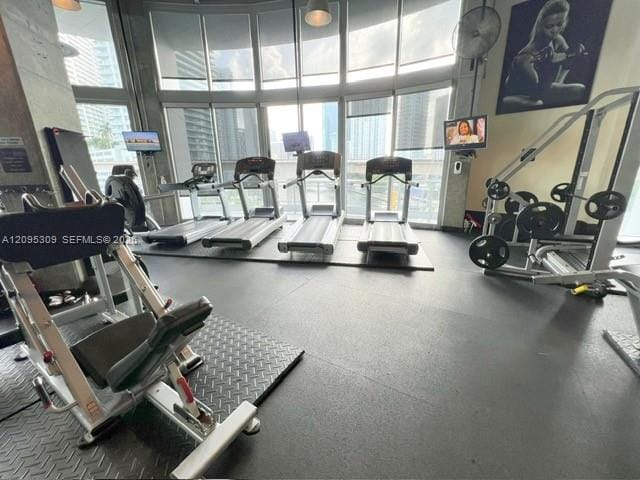 690 SW 1st Court 305, Miami, FL 33130 photo 16